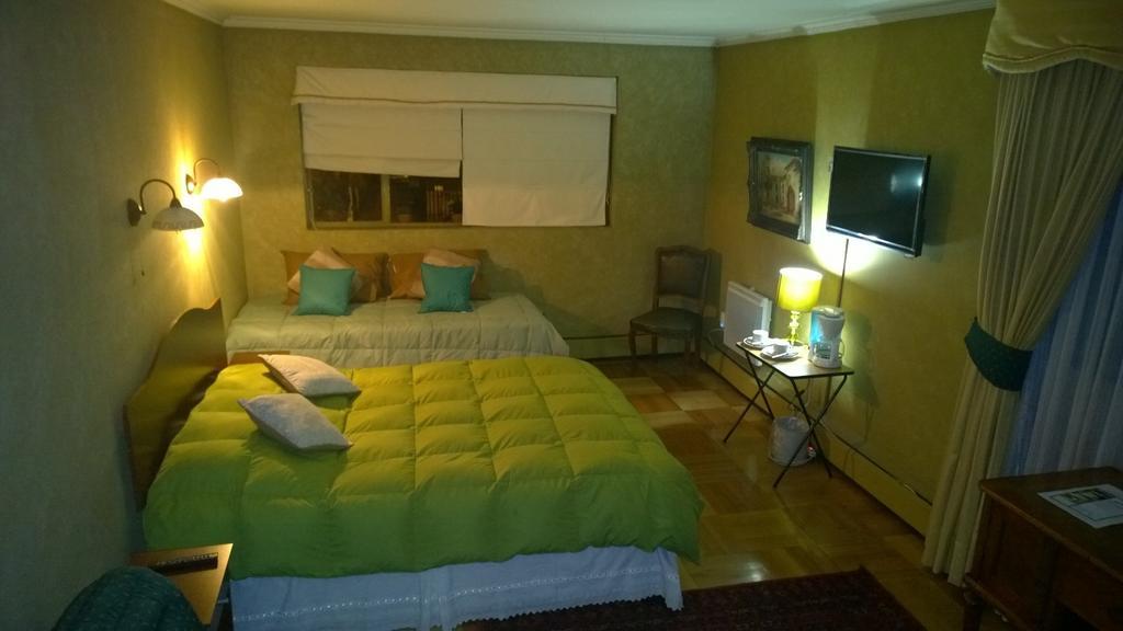 Bed & Breakfast Blumen Haus Bed & Breakfast Santiago Room photo